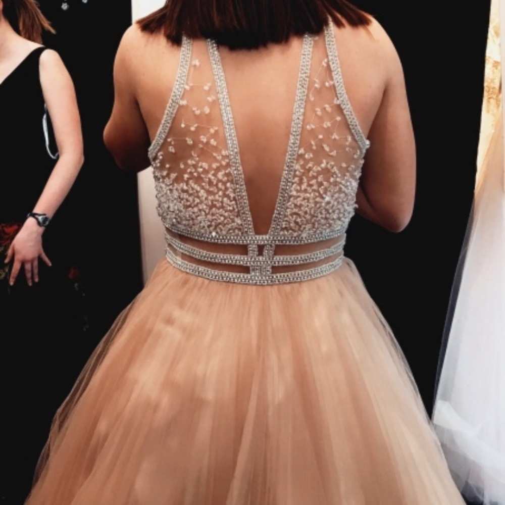Prom dress only worn once and in great condition! - Picture 6 of 6